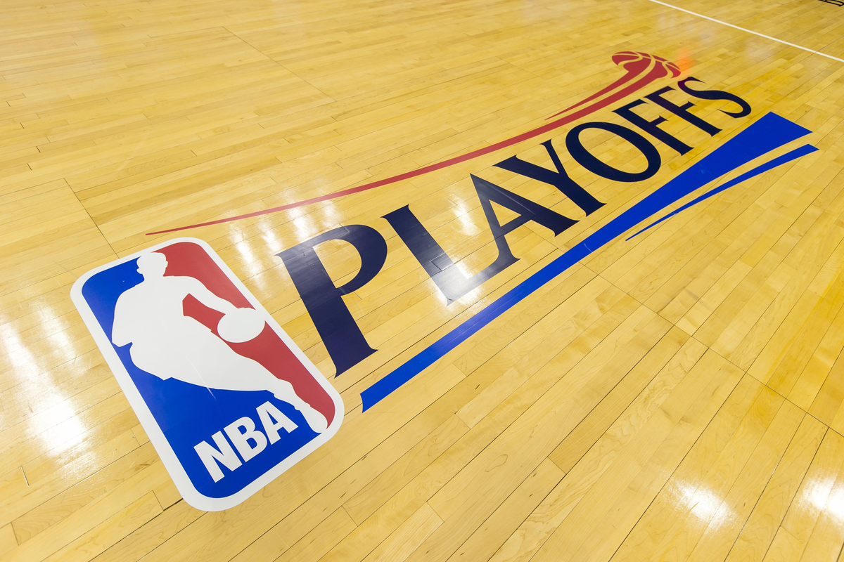 Entrena Bajo la Presión de los Playoffs: Cómo el Cardio de Bajo Impacto Ayuda a Recuperarse del Estrés